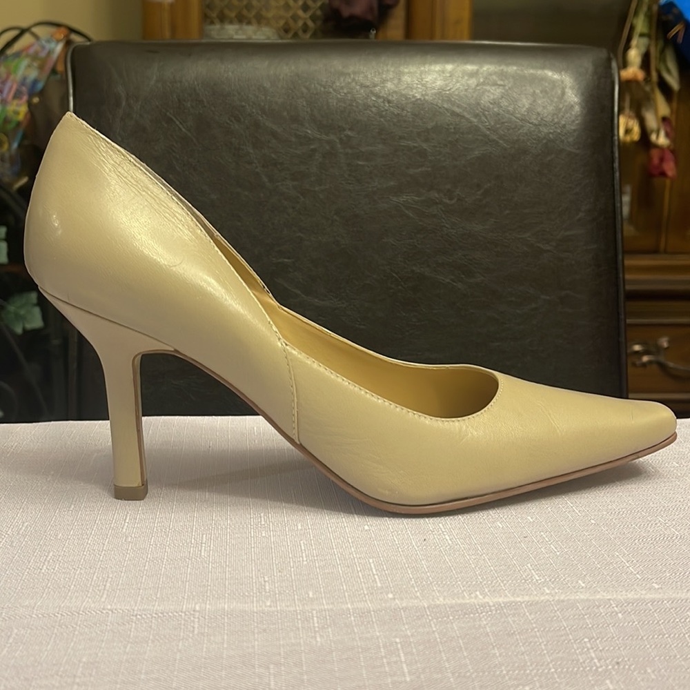 Karen Scott leather heels Marlo
